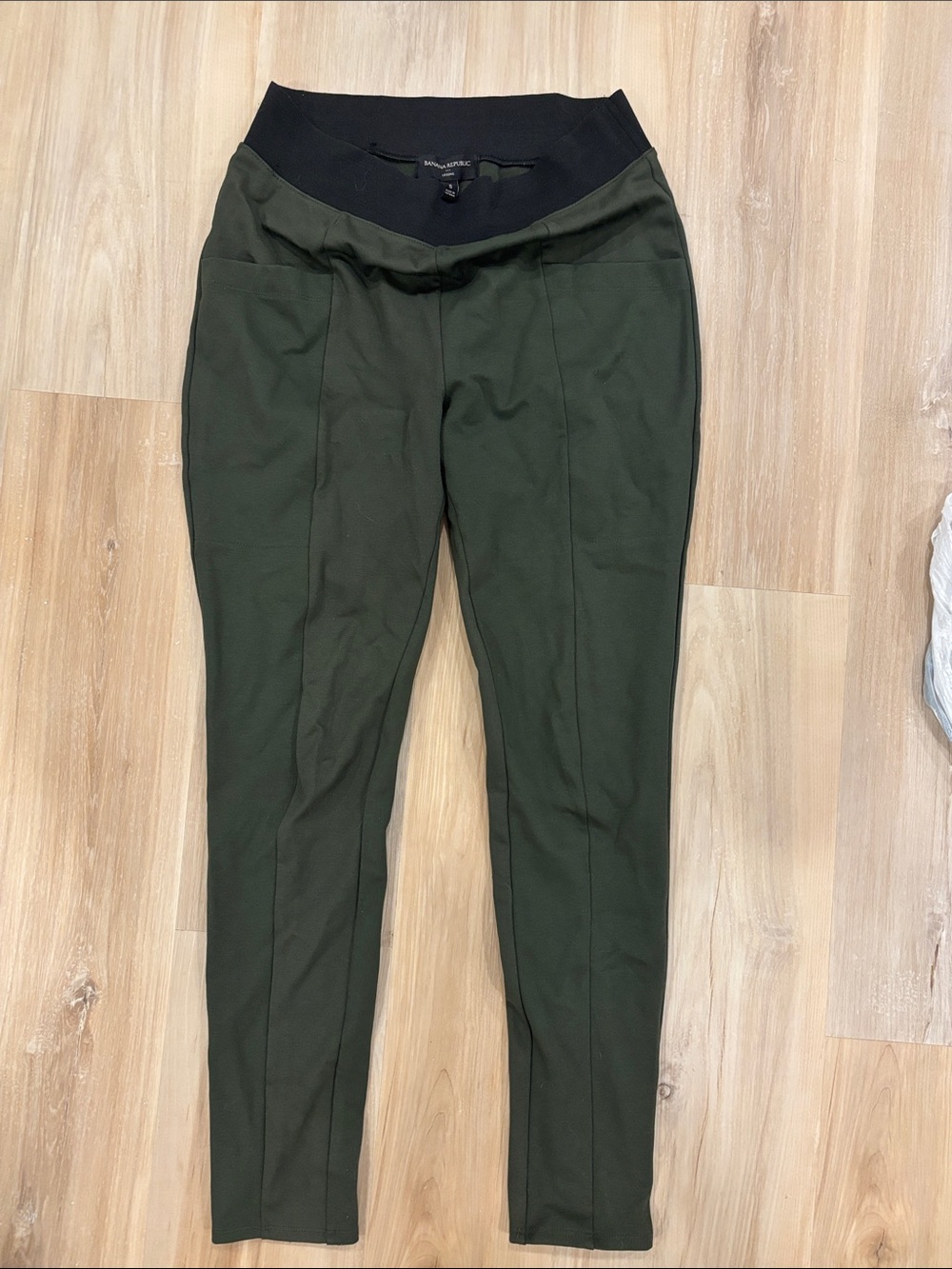 Banana Republic High-Rise Olive Green business casual leggings
